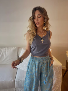 Pantalón Rusia en internet