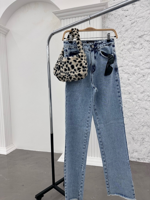 JEAN MALIBU