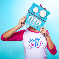 Remera Riete de Ti! en internet