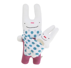 Coneja Paulina con bebé