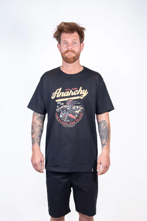 Remera Anarchy Ghost Black