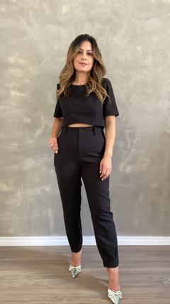 Cropped Amelia