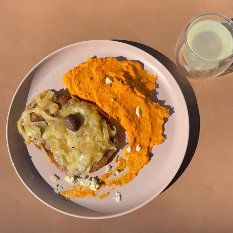 Milanesas de Seitán a la Fugazzeta (2u) . AROMA DE GRATITUD - comprar online