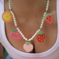 Colar Salada de Frutas na internet