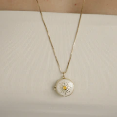 Colar Relicário Sole - loja online