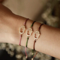 Pulseira Hamsa Cravejada - comprar online