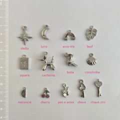 Colar Dora Banhado a Ródio Branco Charms - comprar online