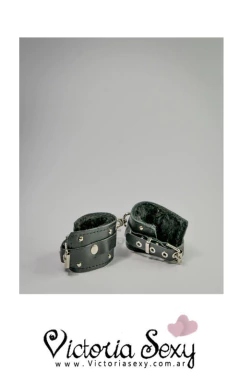 Esposas de cuero con peluche con mosqueton - art 5316