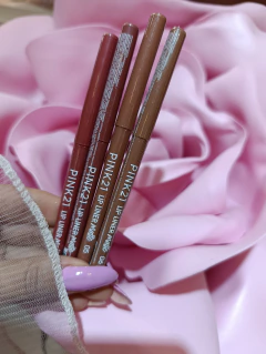 Delineador retractil pink 21 - comprar online