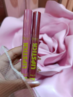 Labial en barra en stick Click Mely
