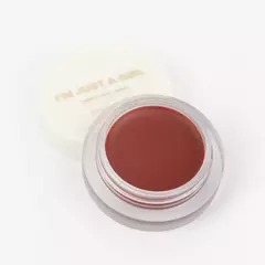 Labial en crema y rubor - Im just a girl edition - City girl en internet