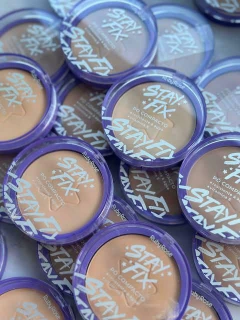 Polvo compacto Stay fix Ruby rose