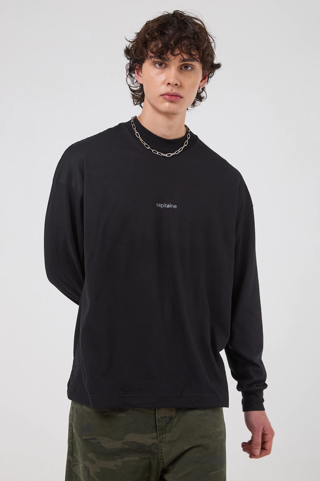 Remera LONG BLACK