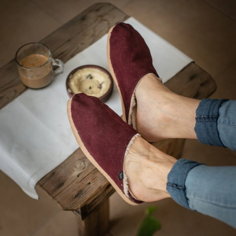PANTUFLA ABIERTA 2126 GAMUZA BORDO - comprar online