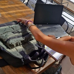 MOCHILA ECO BIG 508504 MILITAR - Zoe Wild Shop