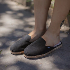 SLIPPERS 2168 GAMUZA BLACK - comprar online