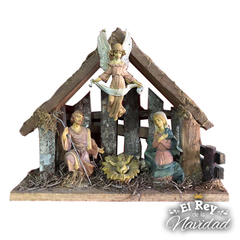 Pesebre con Cabaña 30x30cm, incluye 4 figuras de 16cm