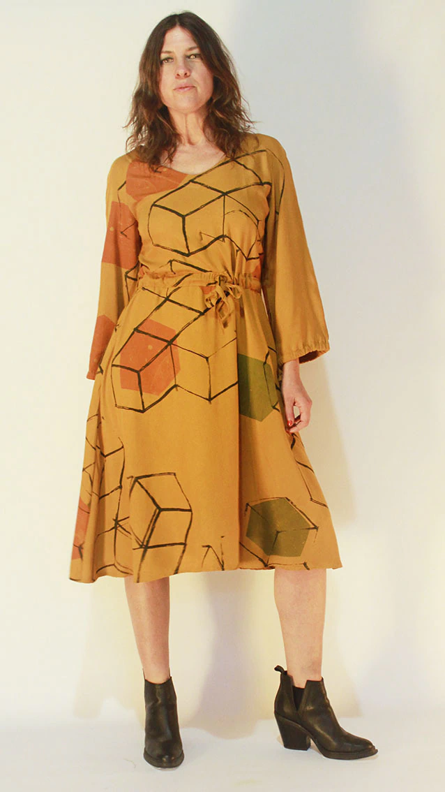 VESTIDO CRAYÓN MOSTAZA