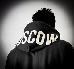 Buzo Hoodie Deluxe Never Back Down - comprar online