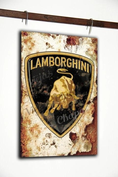 AR-225 Lamborghini Escudo