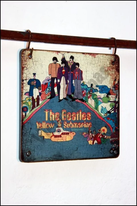 RC-002 Yellow Submarine