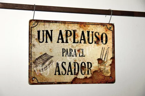 ZR-168 Un aplauso para el asador