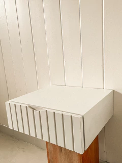 MESA DE LUZ BLANCA FLOTANTE en internet