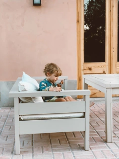 JUEGO DE CAMASTROS 1.90 + 2 INDIVIDUALES + UNA MESA ZIRMA -