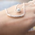 Collar curvo simple personalizado - comprar online