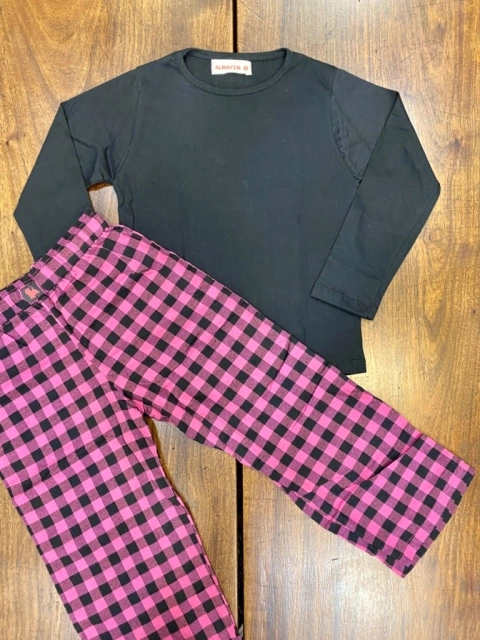 Pijama kids dos piezas pantalón viyella y remera de algodón manga larga lisa.
