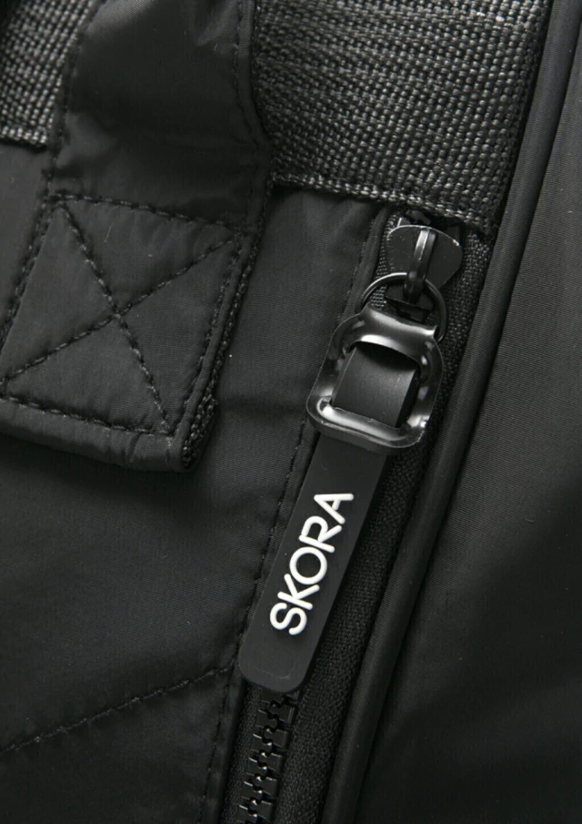 Mochila boca de pez con llavero jade Skora — imagen 8
