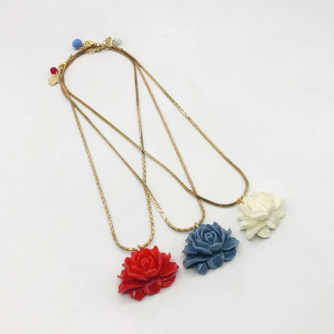 Collar Flor Rosa