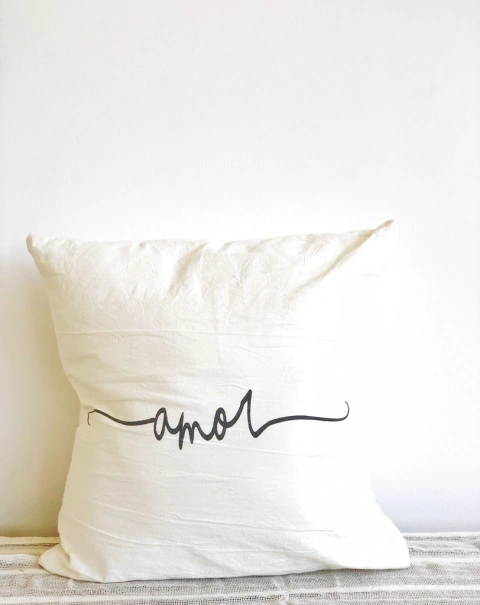 ALMOHADON "AMOR"
