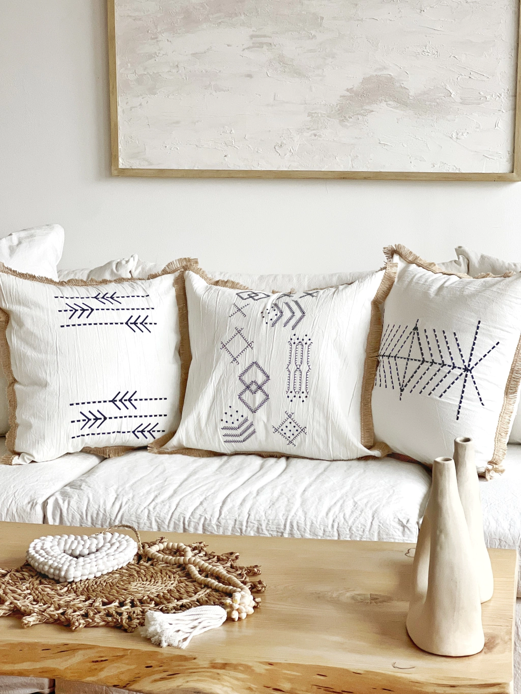 ALMOHADON BORDADO