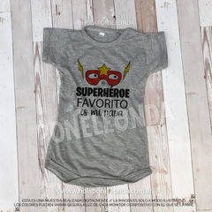 REMERA NIÑO/A - Superheroe favorito - tienda online