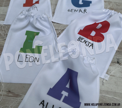 SOUVENIR - Mochilita de tela - Inicial - comprar online
