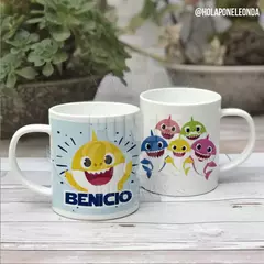TAZA PLÁSTICA - Baby shark - comprar online
