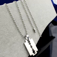 Colar cordão gilete lâmina aço 316l ( cod. PN-012 ) - comprar online