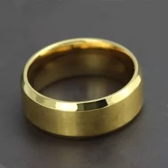 Aliança escovada 8 mm banhada a ouro 18K (unidade) na internet