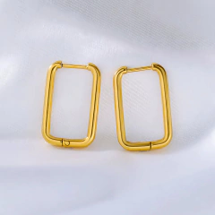 Brinco Minimalista Camilla na internet