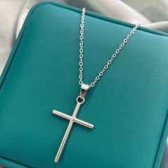 Colar Cruz Gael - Judith Jóias 