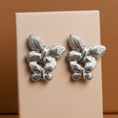 Brinco Feminino Design Borboleta Elara Banhado Ouro Aço Inox - comprar online