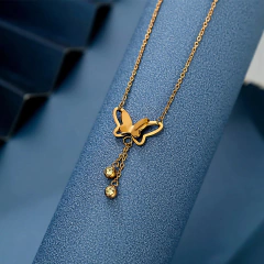 Colar Borboleta Brigitte na internet