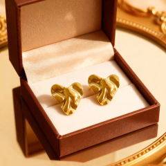 Brinco Feminino Coração Ondine Design Aço Cirúrgico Banhado na internet