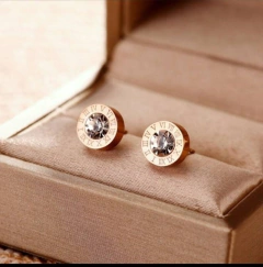 Kit Brinco Feminino Luxo Número Romano