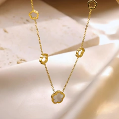 Colar Flor Madrepérola Carmela Banhado A Ouro - Judith Jóias 