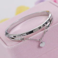 Pulseira Feminina Kylie - Judith Jóias 