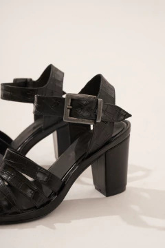 Sandalias Piscis croco negro - tienda online