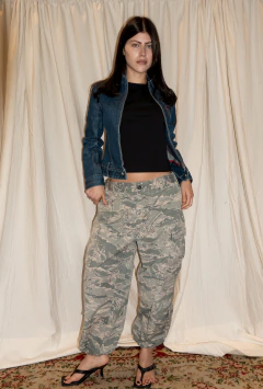 Pantalón cargo camo M-L - comprar online