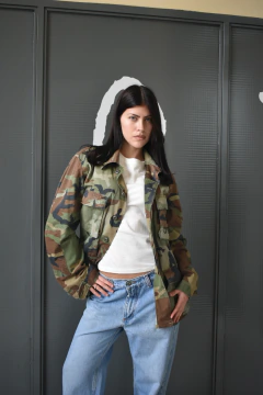 Campera Army bolsillos